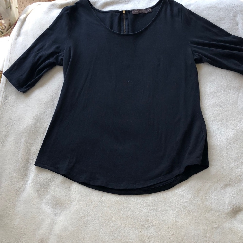 Black T with a zipper